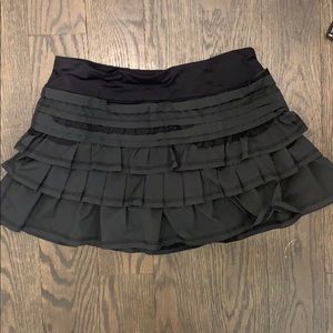 Black Lululemon Ruffled Tennis Skirt Size 6